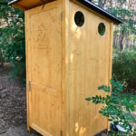 Toilettenhäuschen Werratal L - von rechts