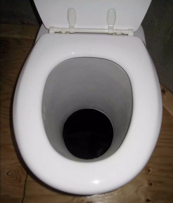 Clivus Multrum Toilettenstuhl Draufsicht offen